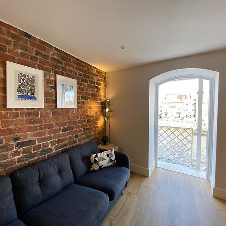 Luxury Apartment Woodsmill View - On The River - With Balcony - Recently Refurbished York Exterior foto